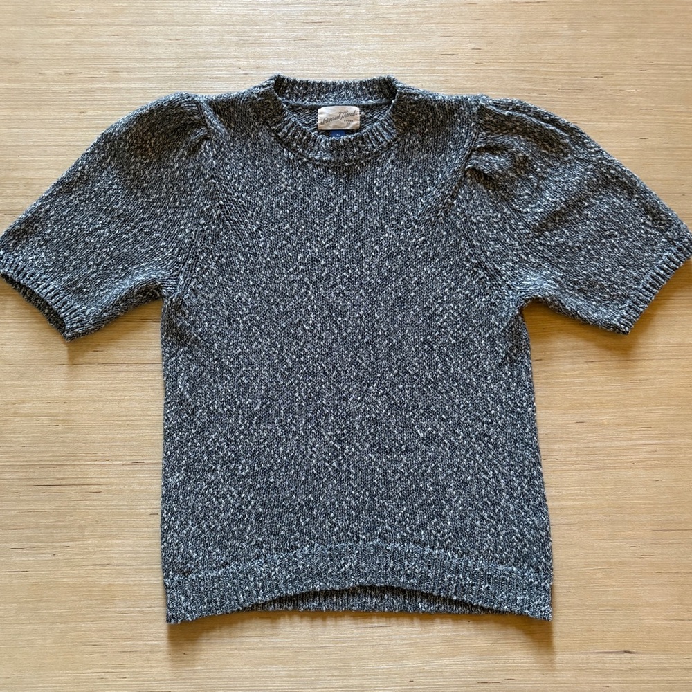Universal Thread Sweater Women's Size XS Gray Puff Short Sleeve Knitted Top